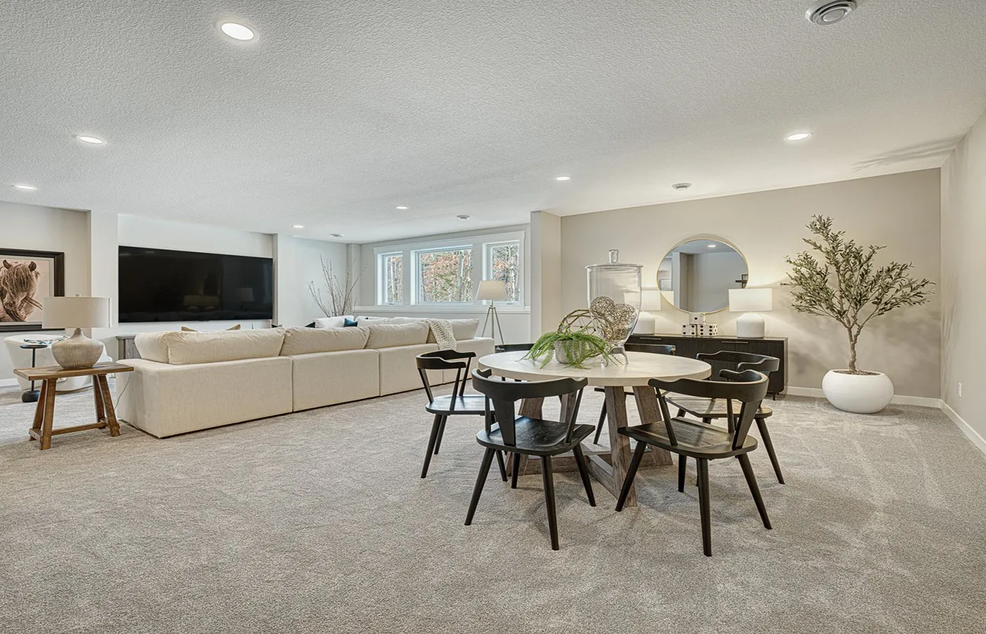 25-Family-Room