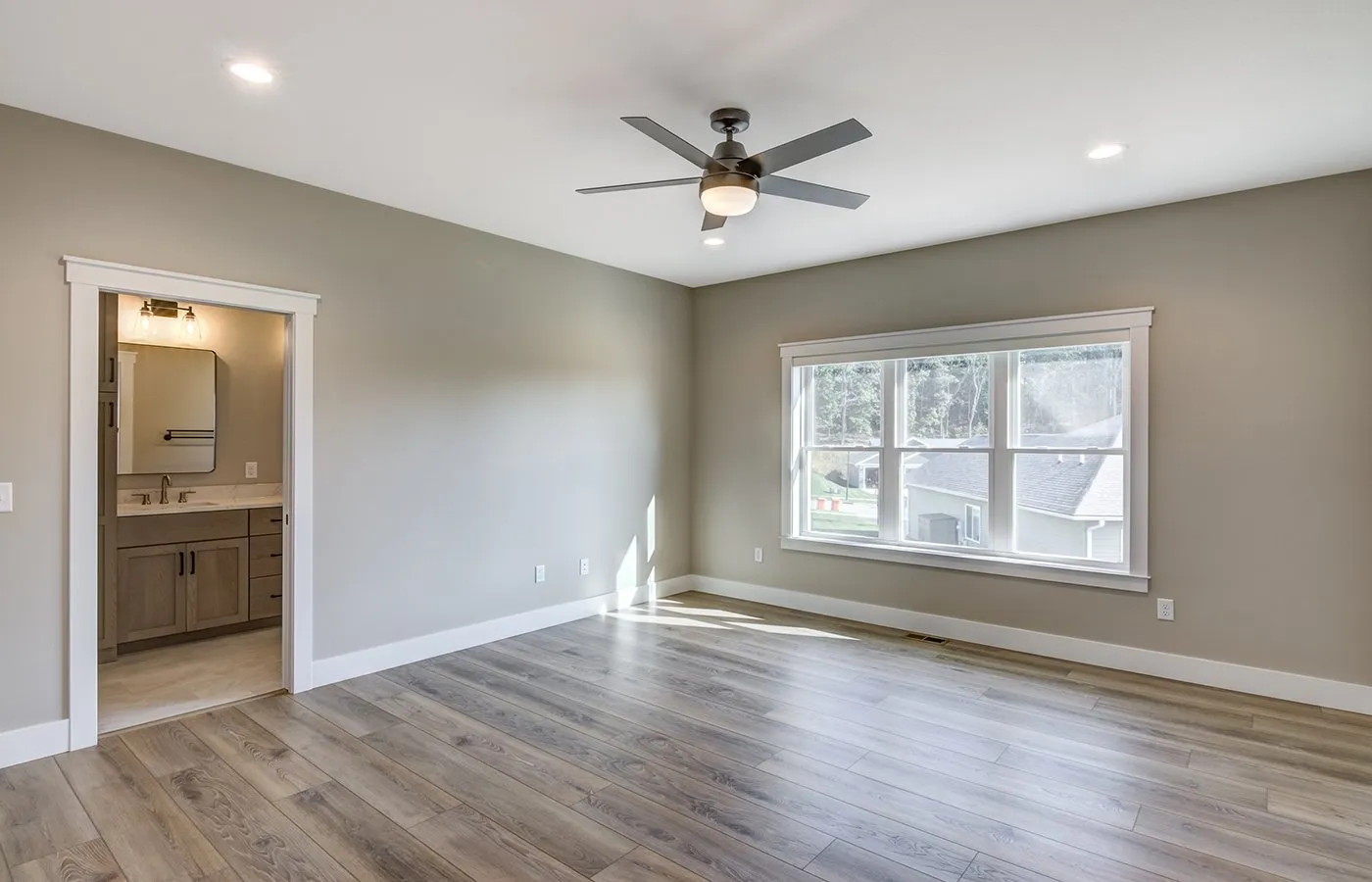 06-Primary-Bedroom-1