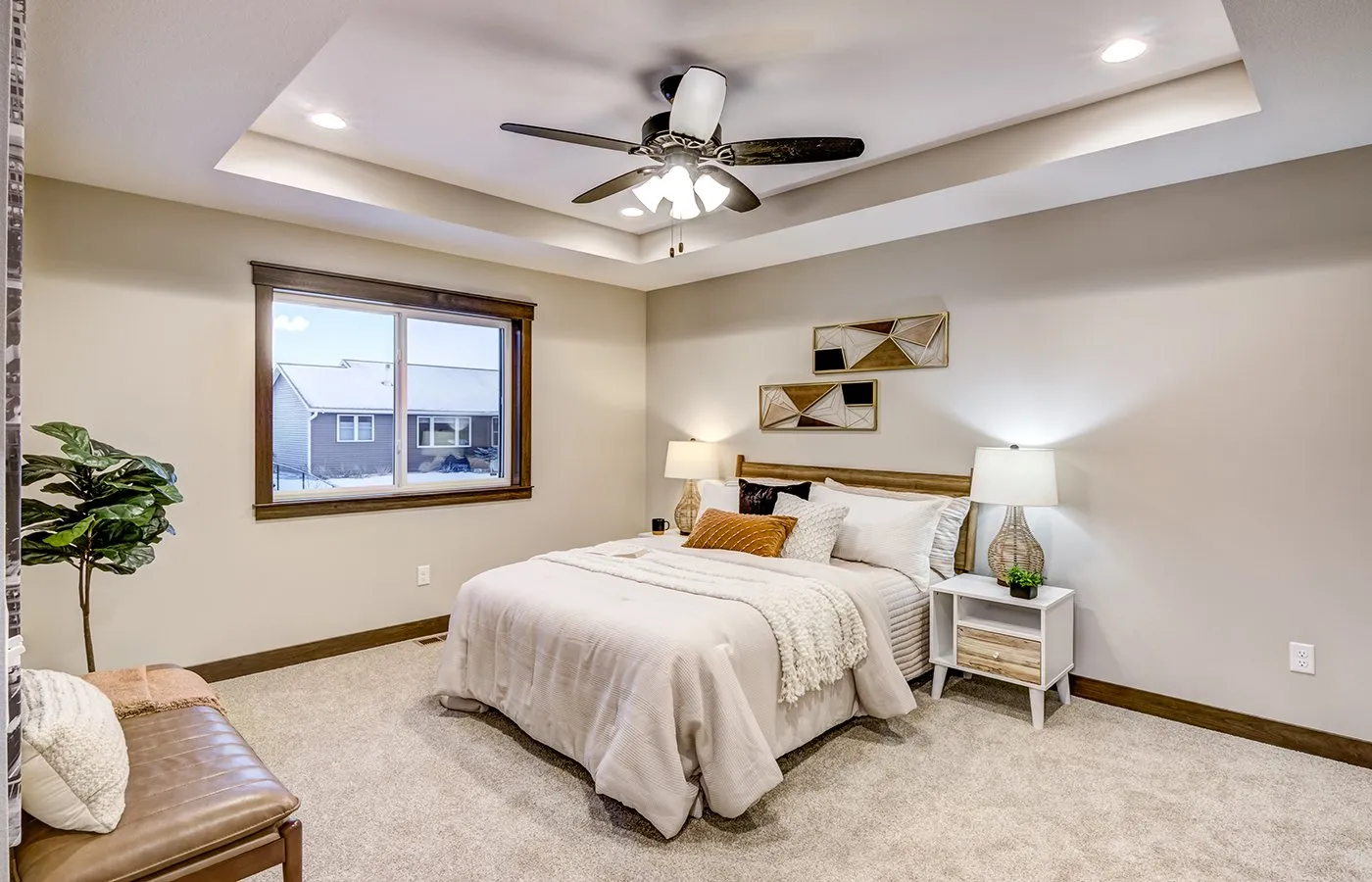 06-Ventana-Primary-Bedroom-1-1