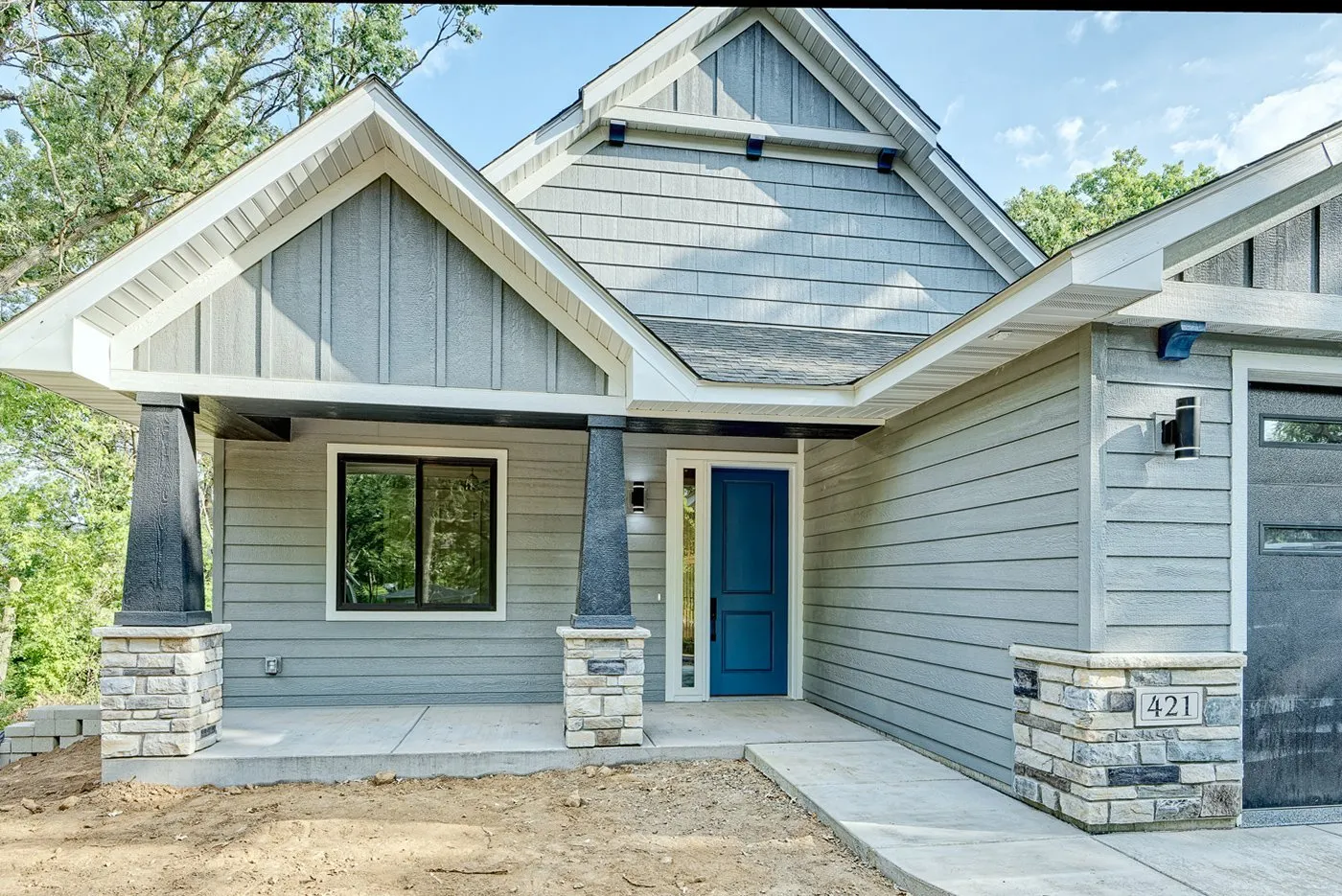 1-Exterior-Front-Entry