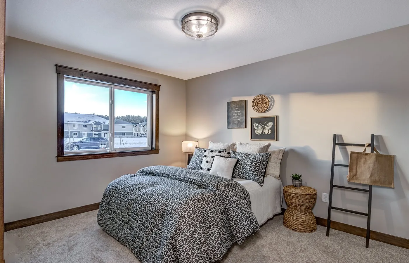10-Ventana-Main-Level-Bedroom-1-1-1