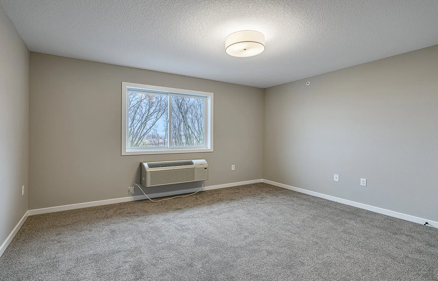 12-7-Bedroom