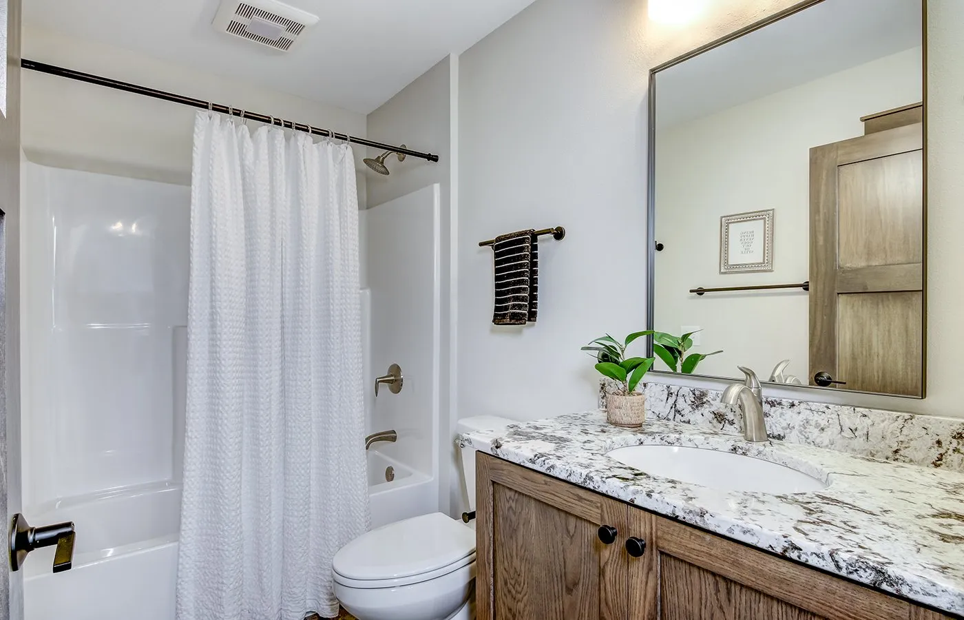 12b-Bathroom-1