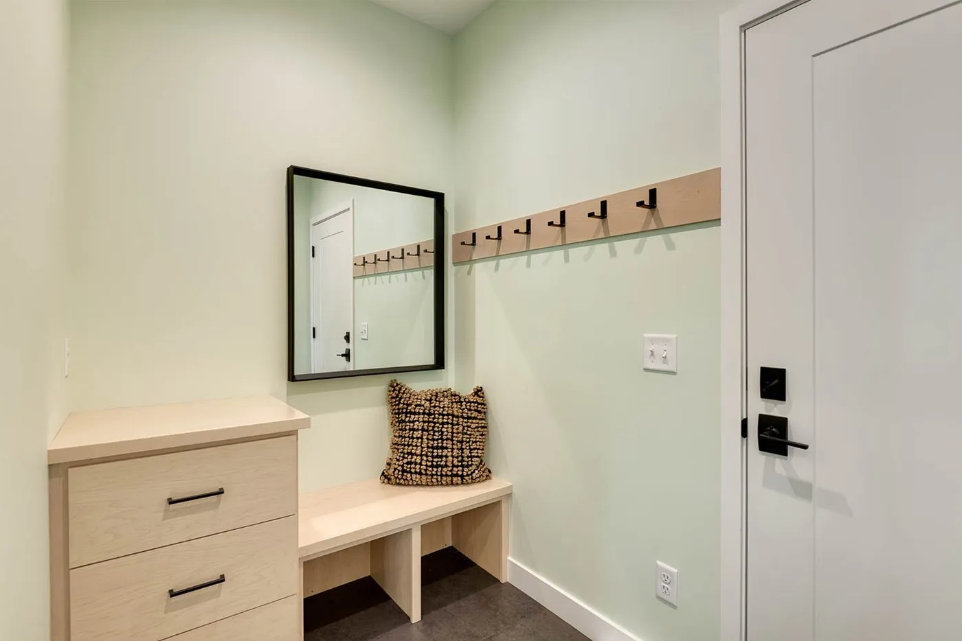 15-Mudroom