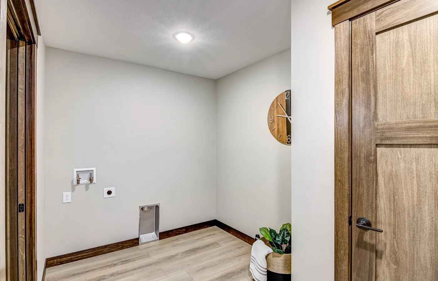 15-Ventana-Laundry-1-1