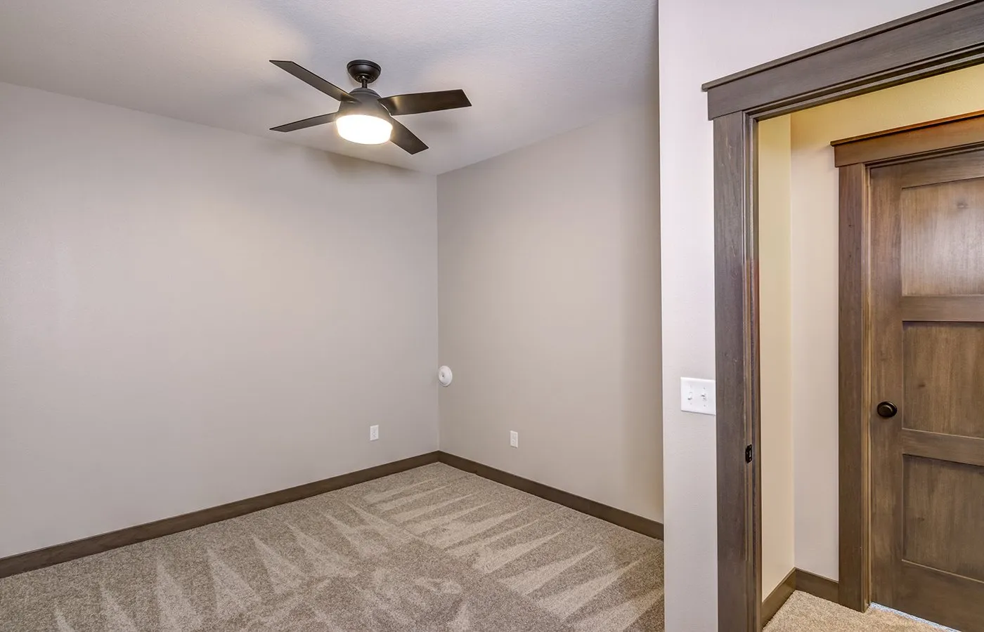 16A-Interior-3