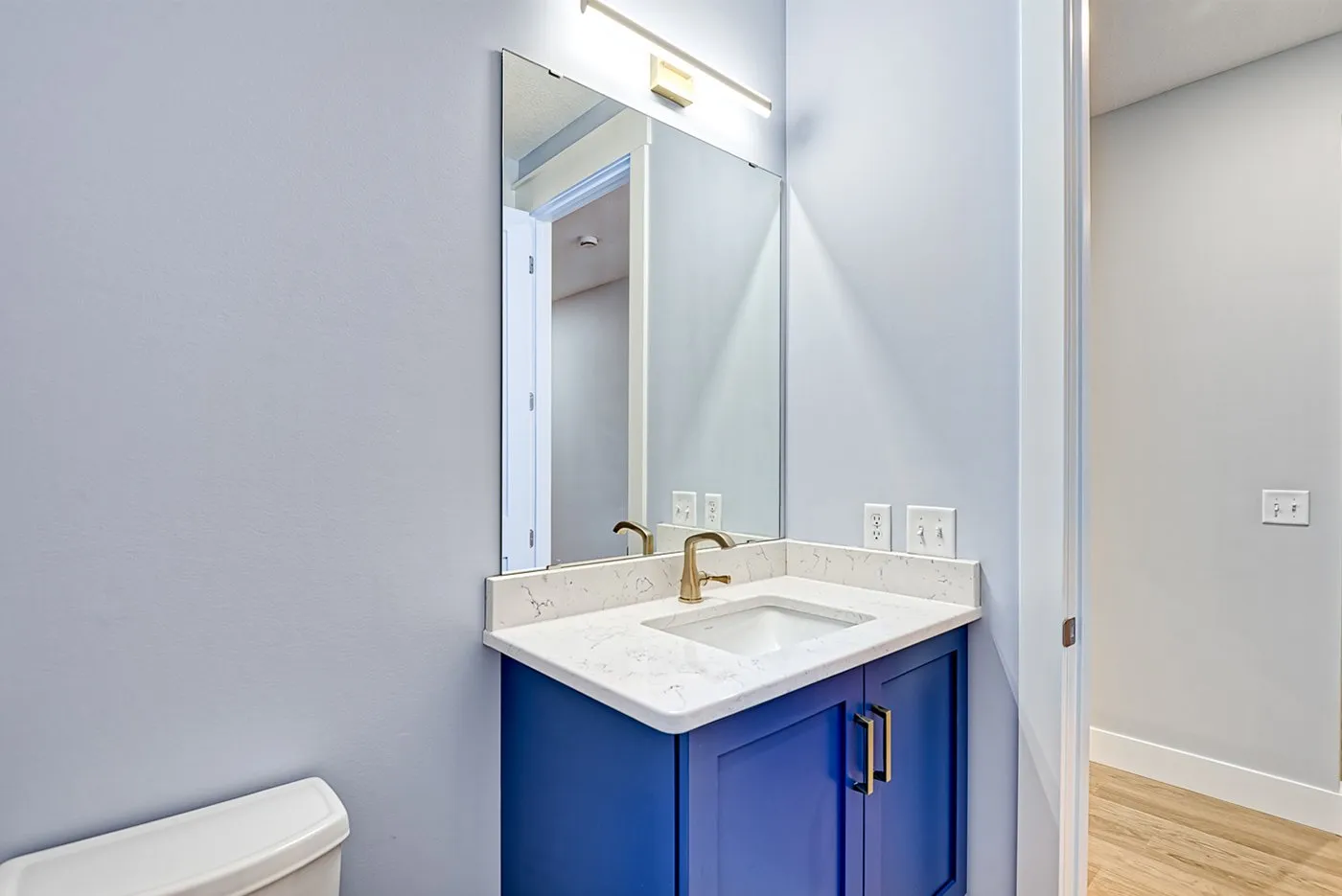 19-Powder-Room