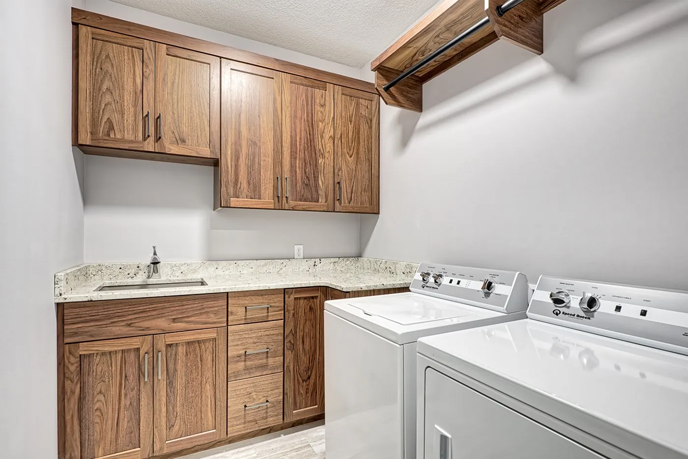 20-Laundry-Room