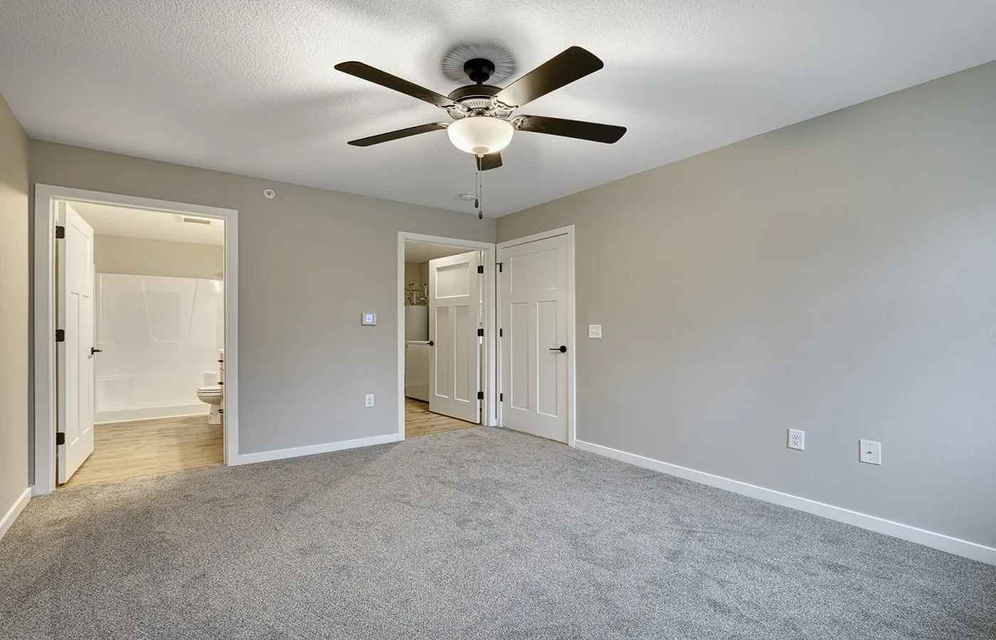 23-8-Primary-Bedroom