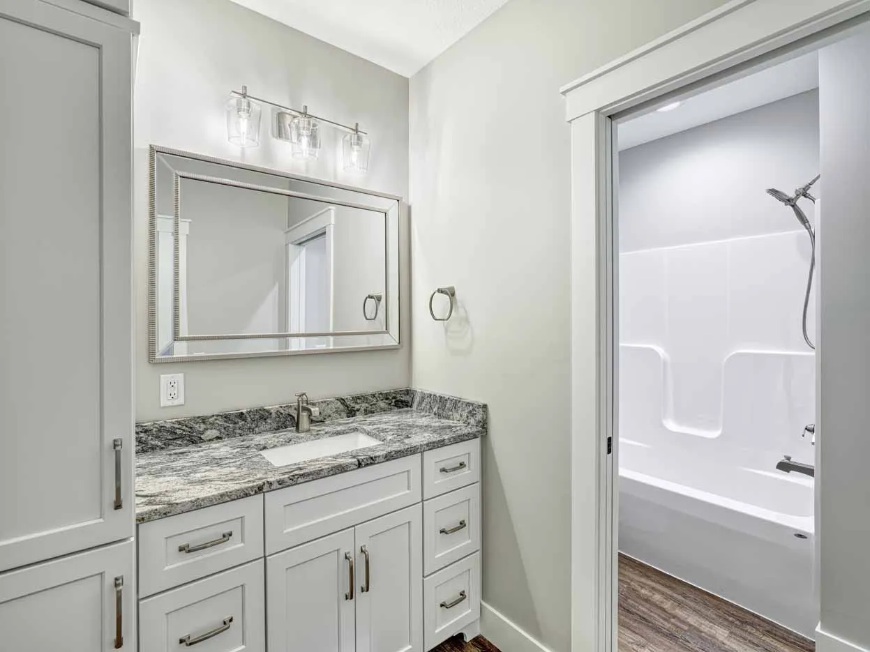 25-Bathroom