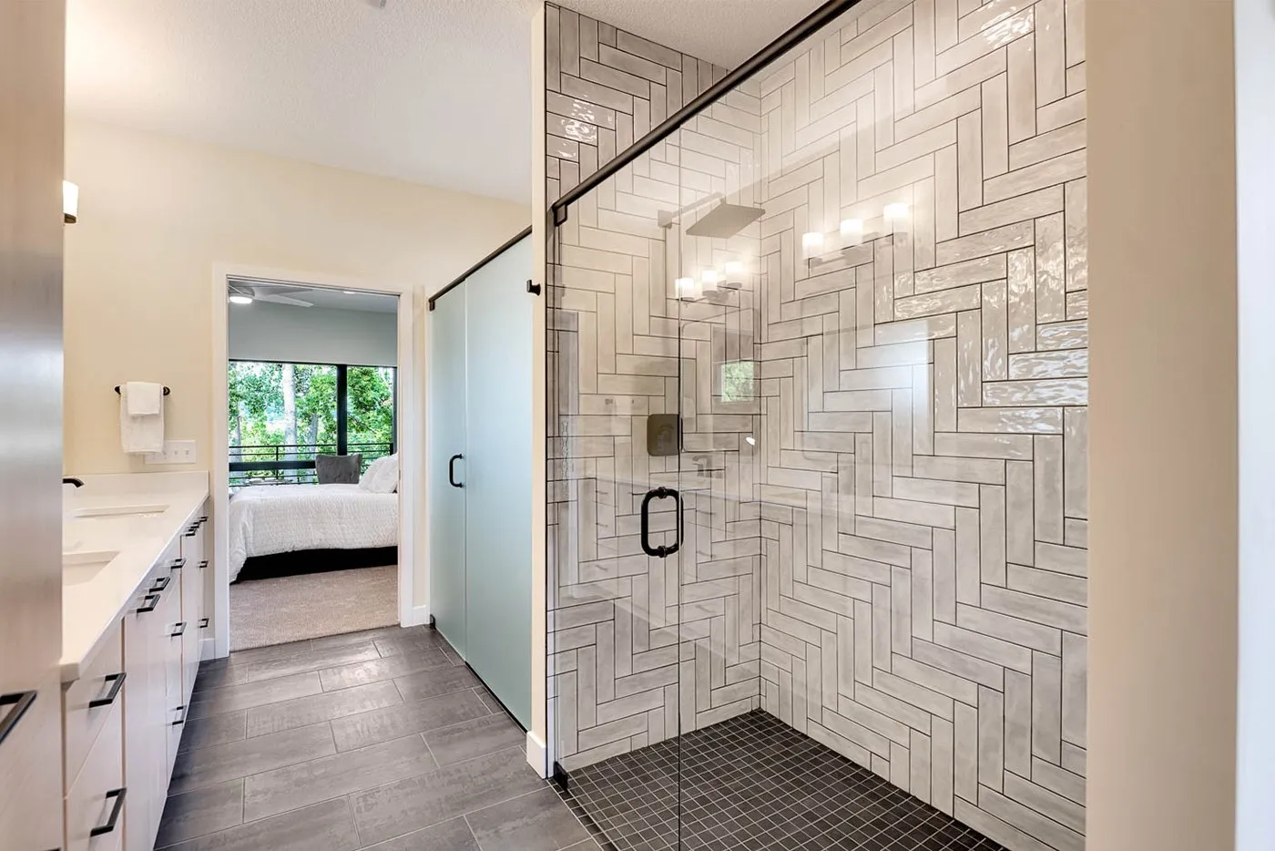 25-Primary-Bathroom-1