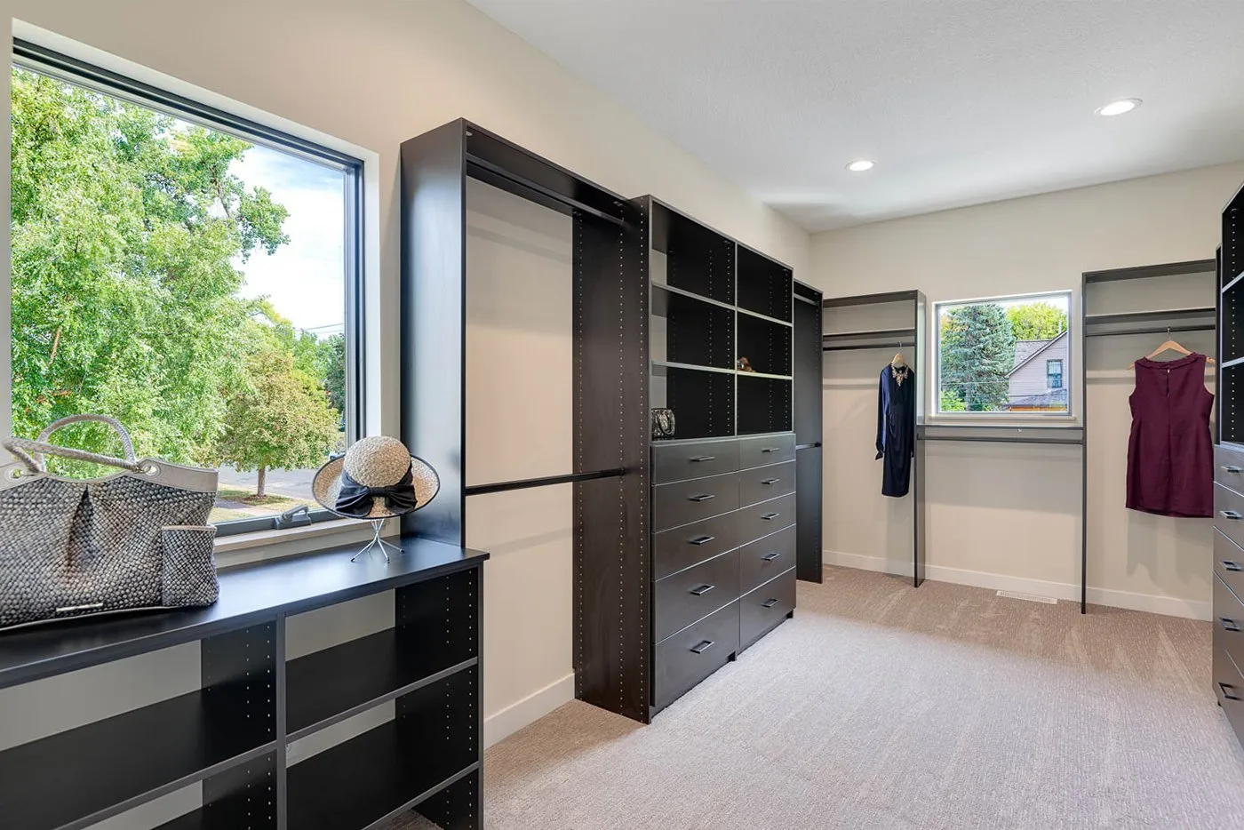 28-Primary-Bedroom-Closet