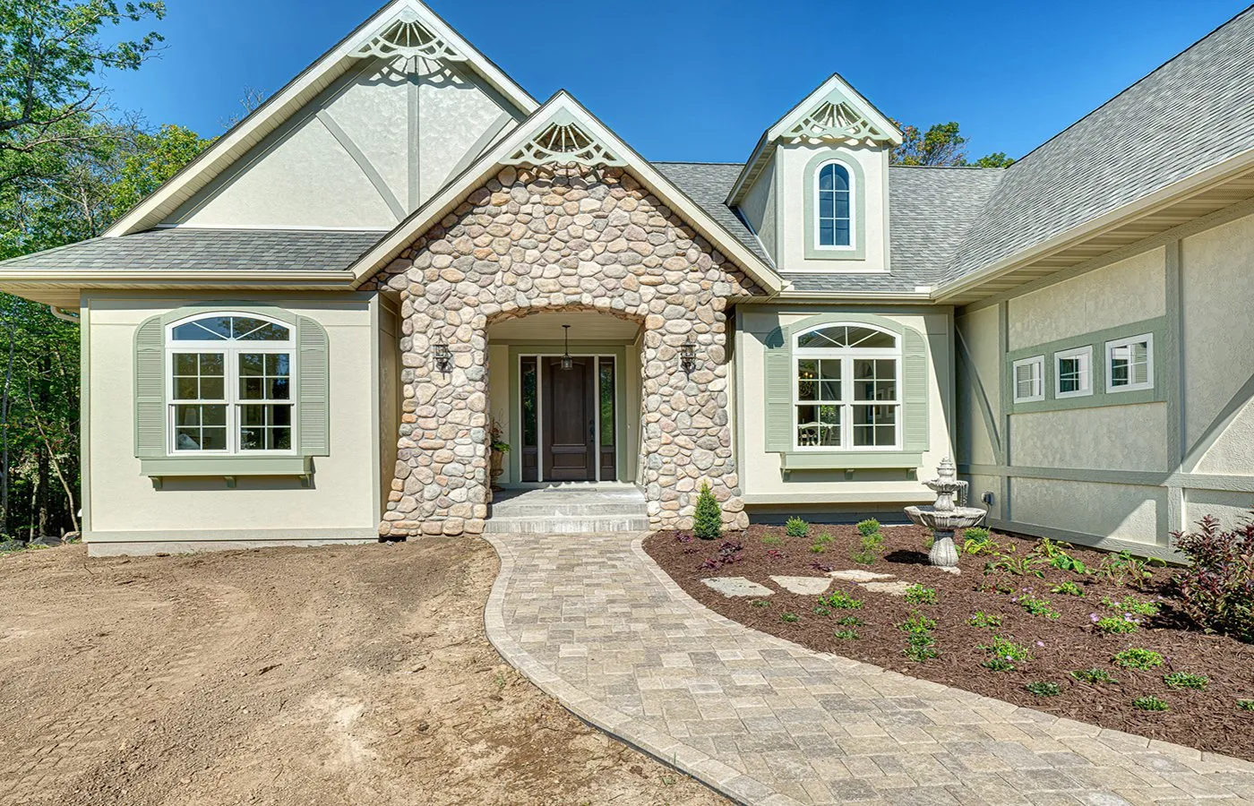 3-Exterior-Front-Entry-2