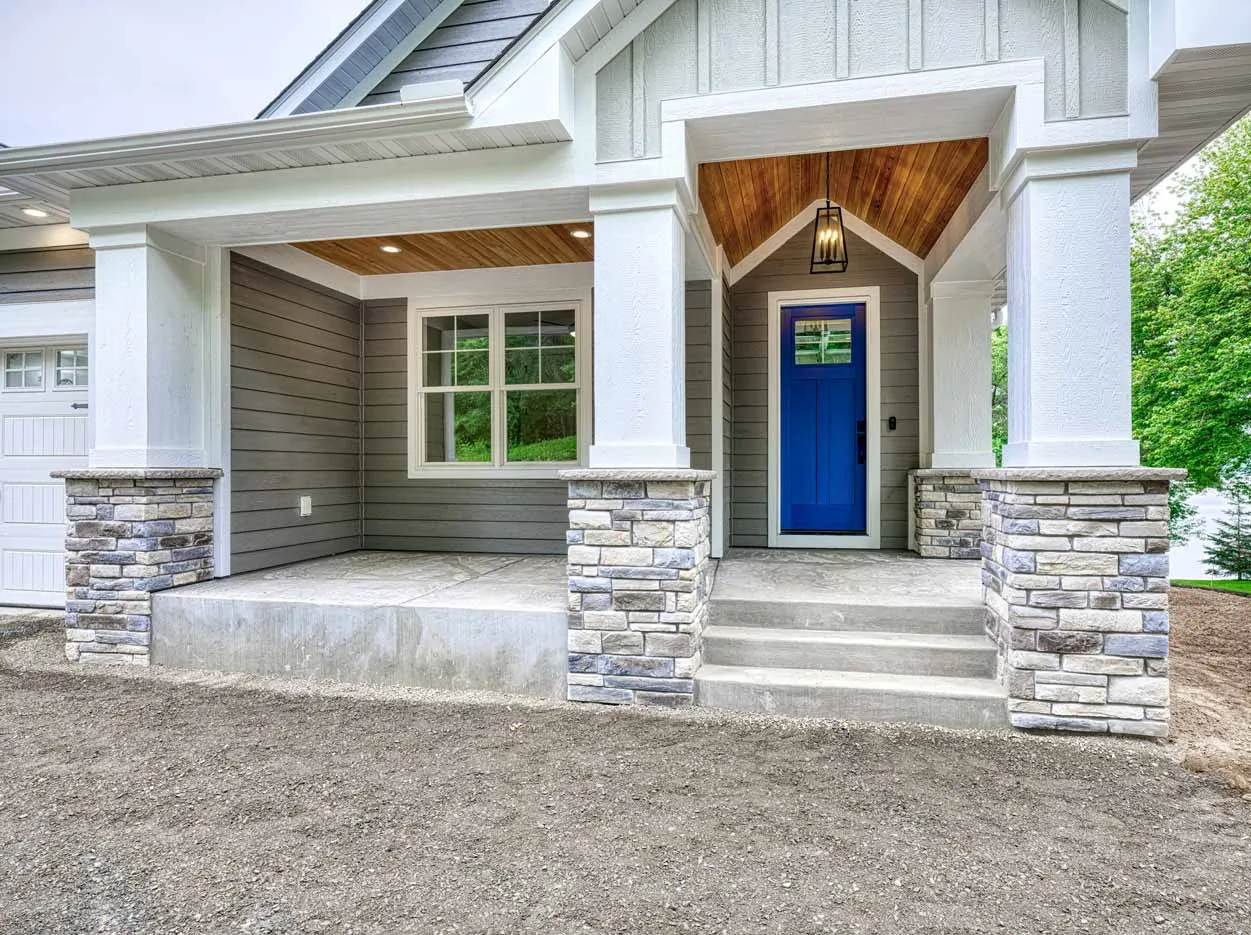 3-Exterior-Front-Entry