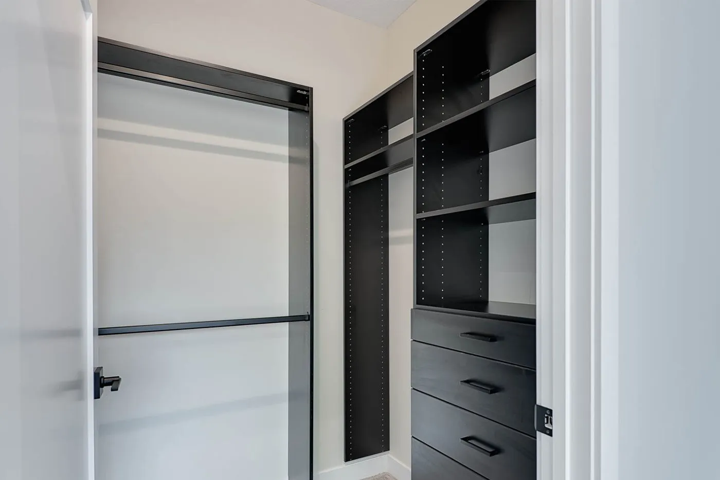 30-Closet