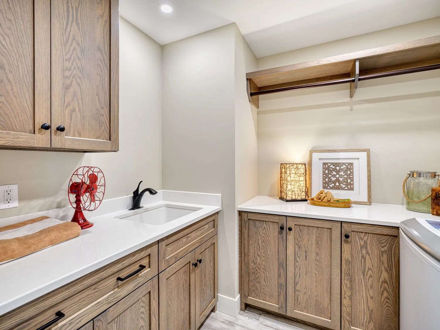 32-Laundry-Room