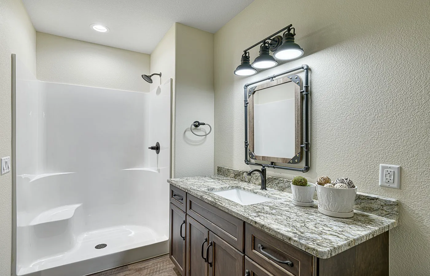 33-Bathroom-2