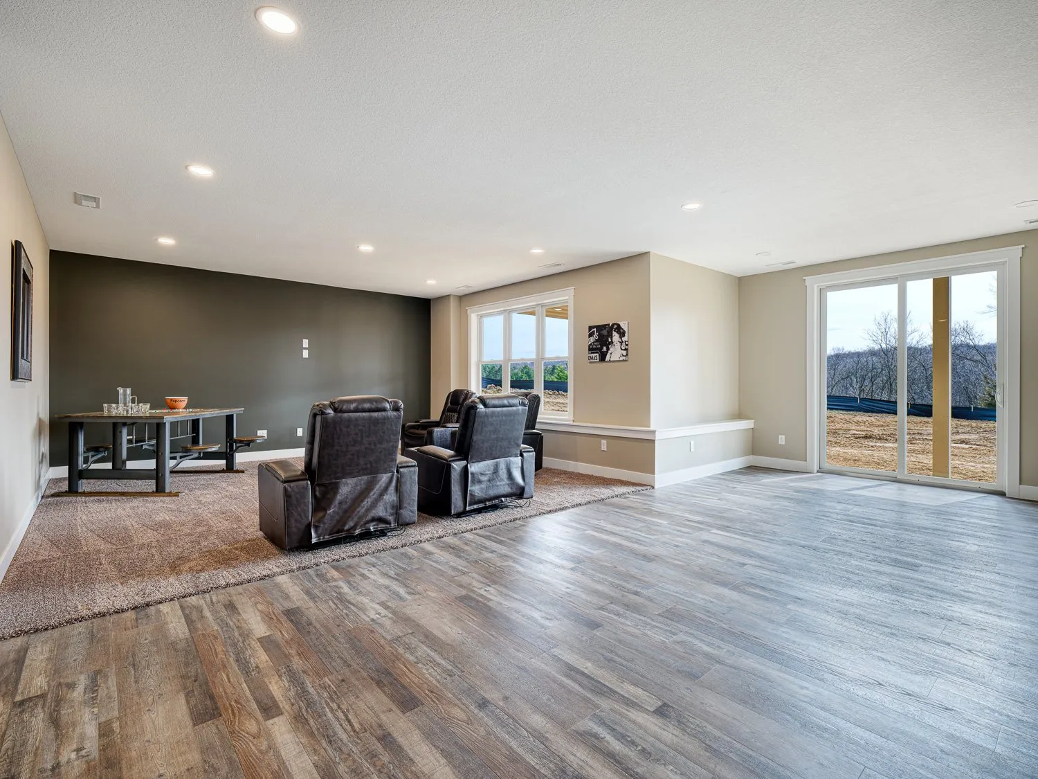 33-Family-Room