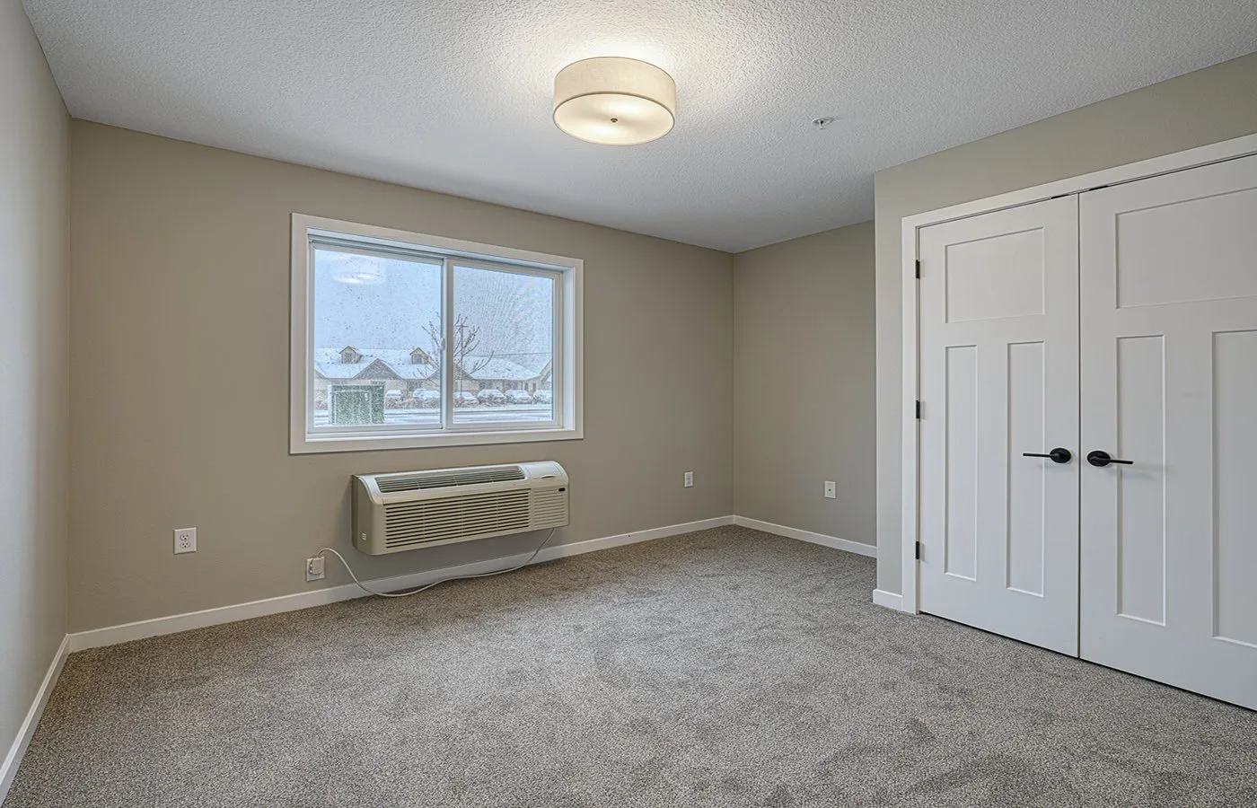 37-1-Bedroom