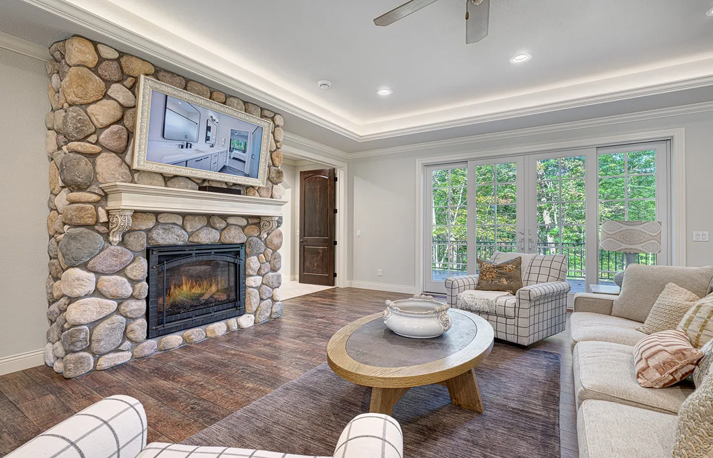 6-Living-Room-2