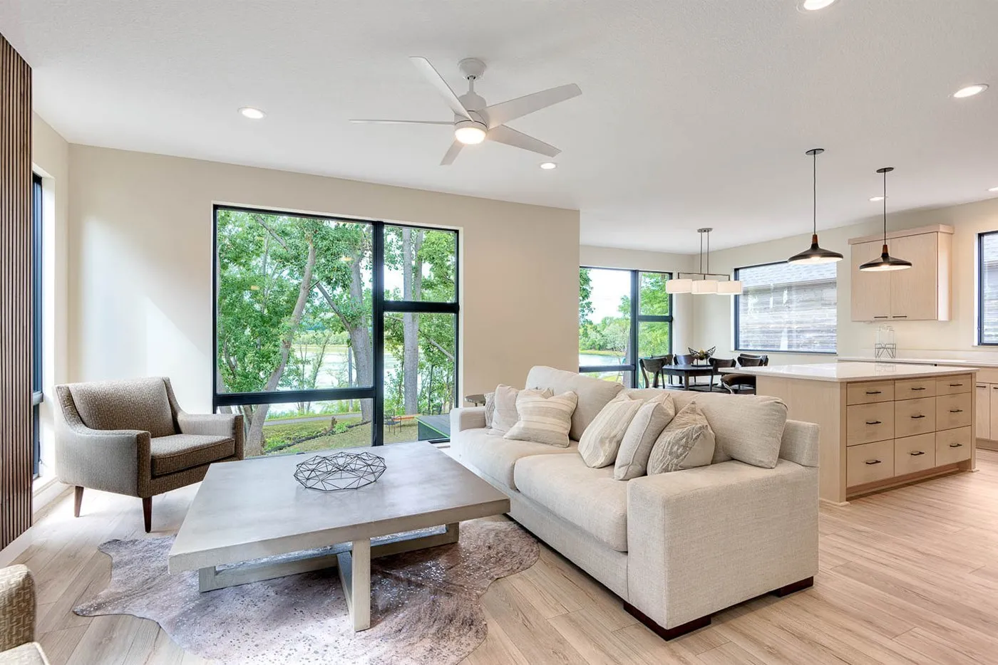 6-Living-Room