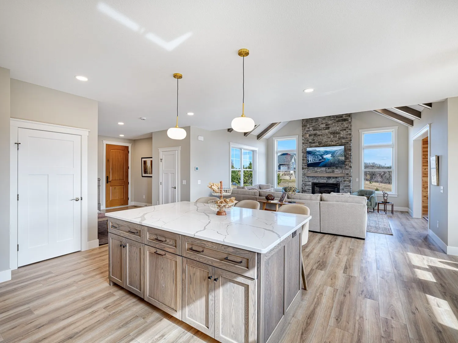 8-Kitchen