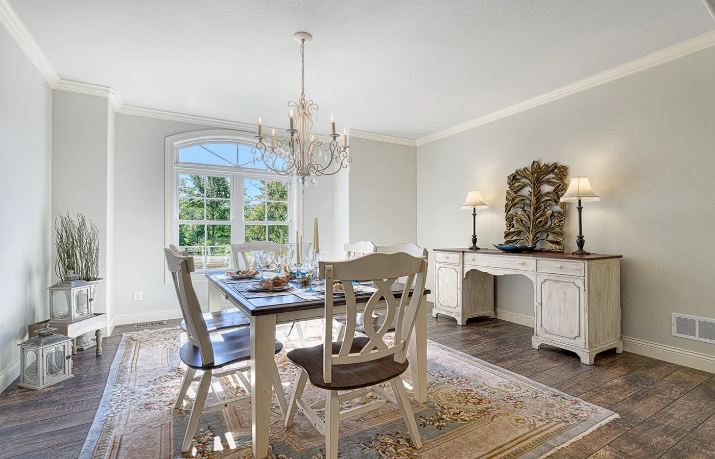 9-Dining-Room-2