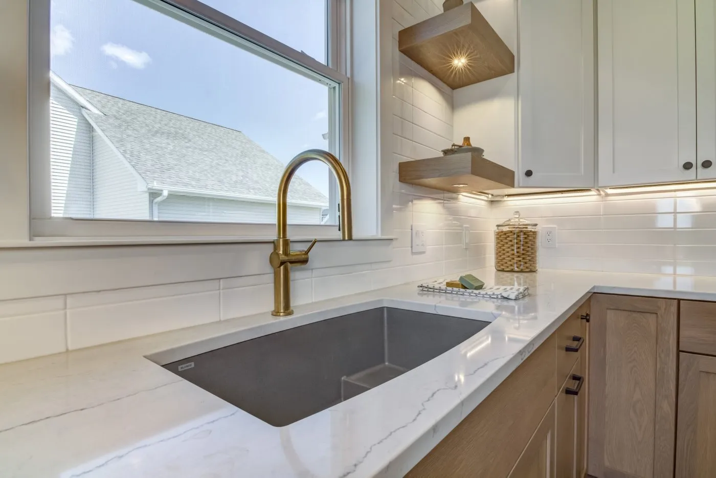 Highview-Kitchen-11