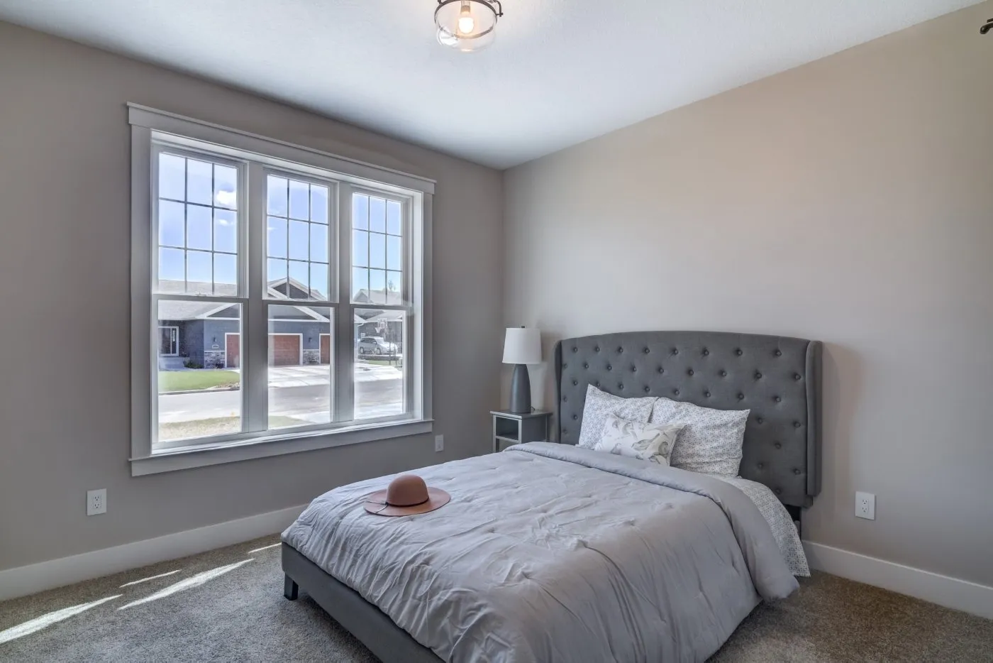 Highview-Main-Level-Bedroom