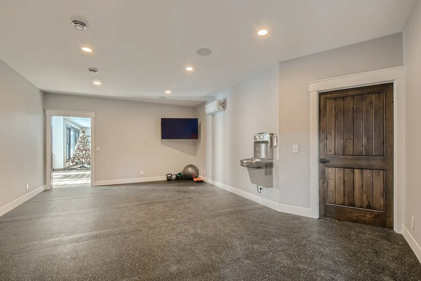 Lower-Level-Exercise-Room-2