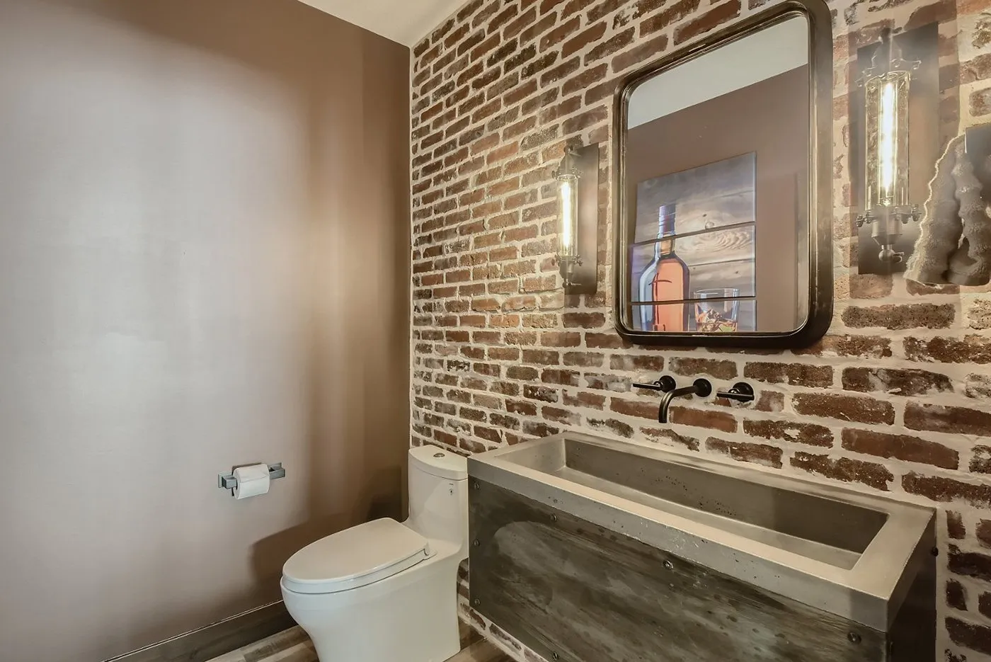 Lower-Level-Powder-Room-2