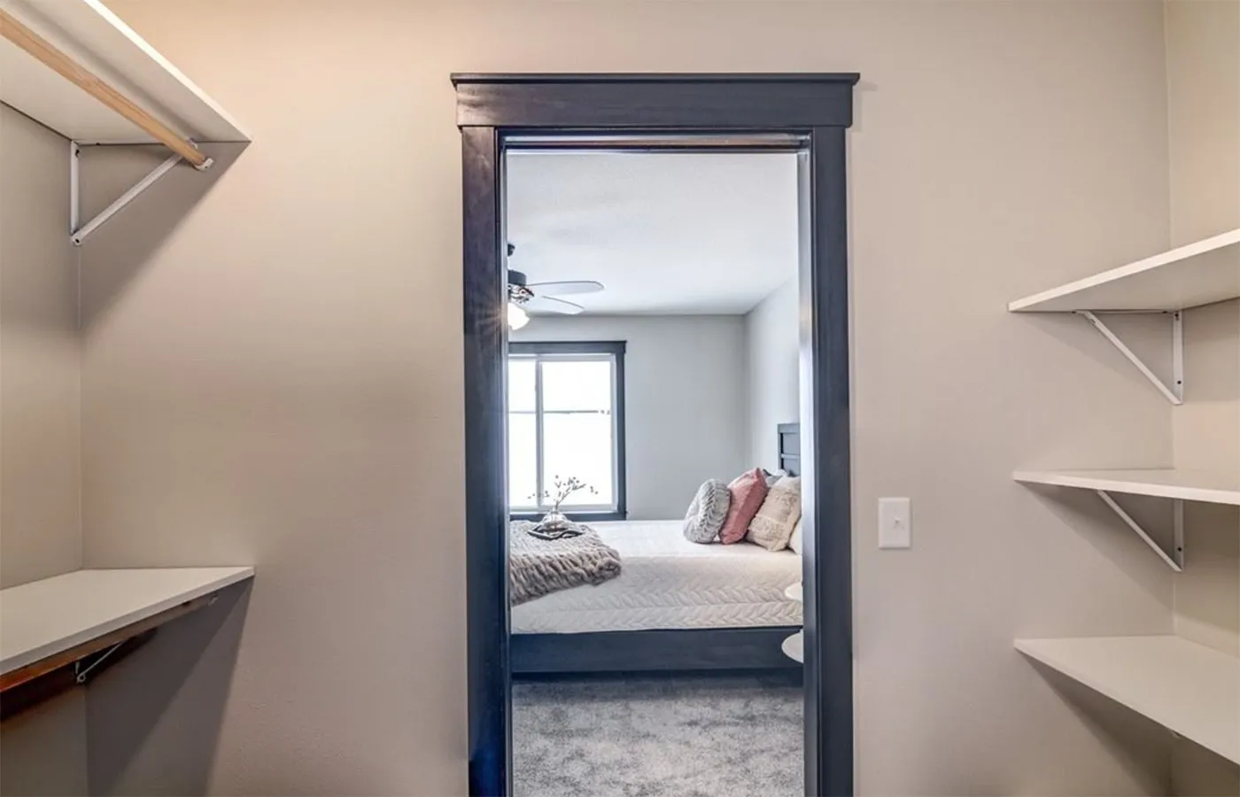 Solitude-walkin-closet-1