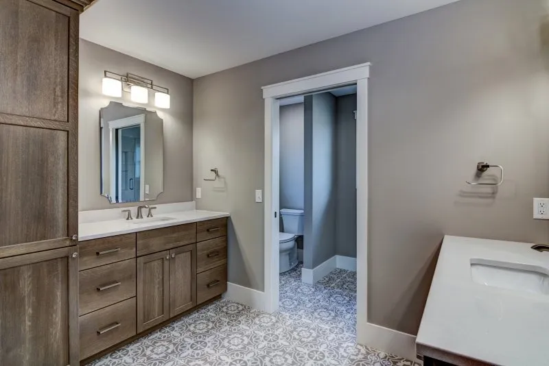 The-Aniston-Bathroom-2