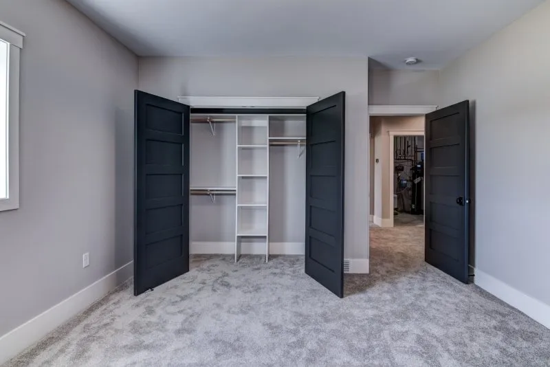 The-Aniston-Closet