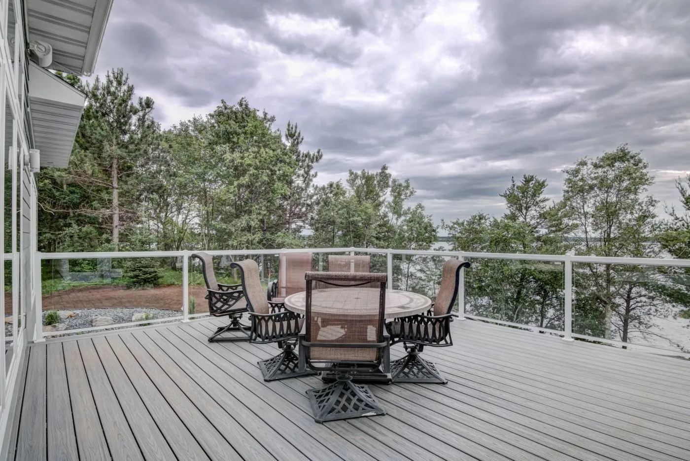 The-Cascade-Exterior-Deck