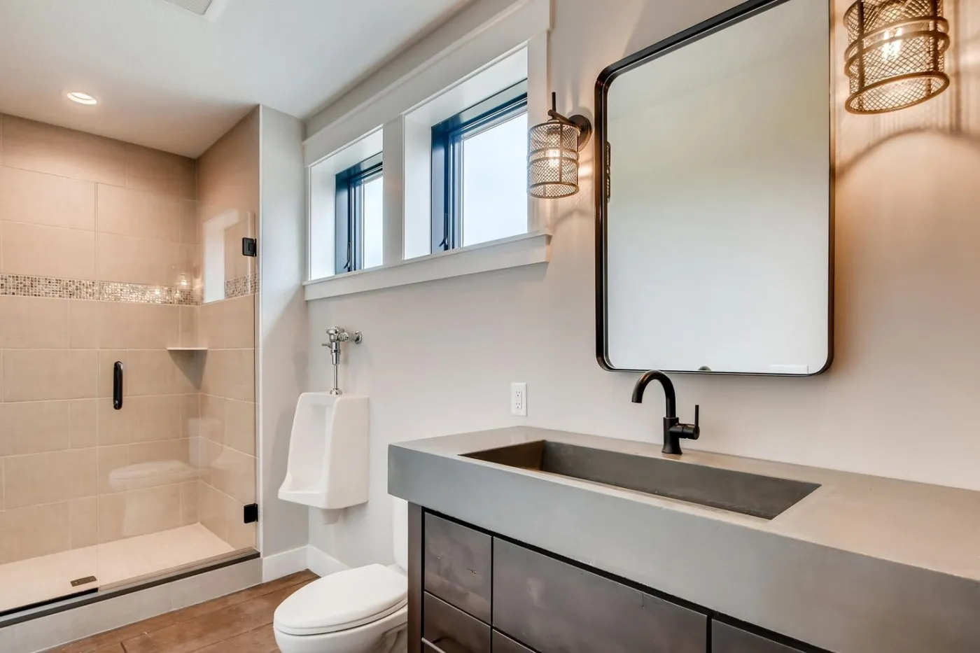 The-Farley-Bathroom-2
