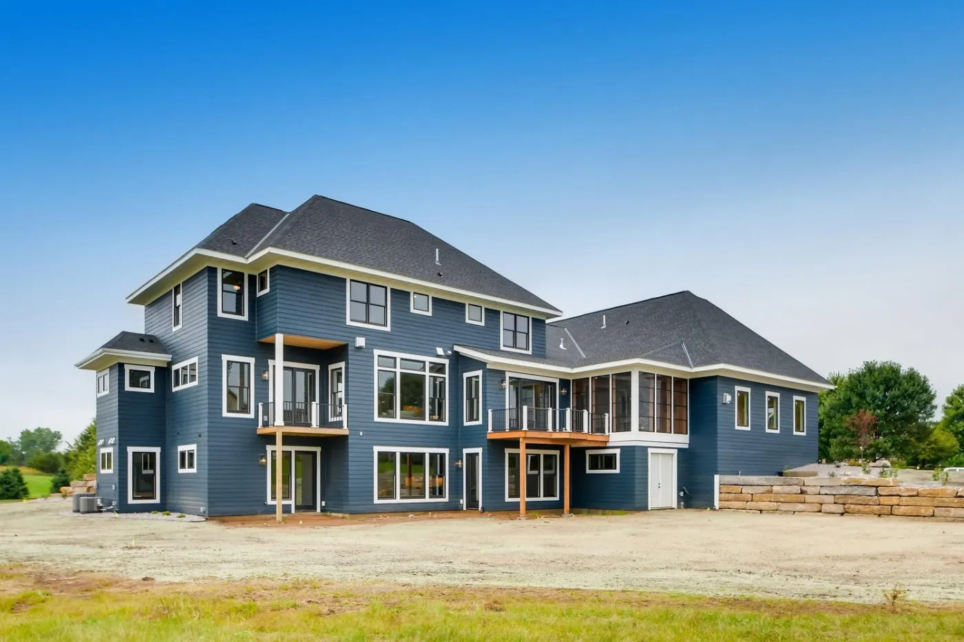 The-Farley-Exterior-2