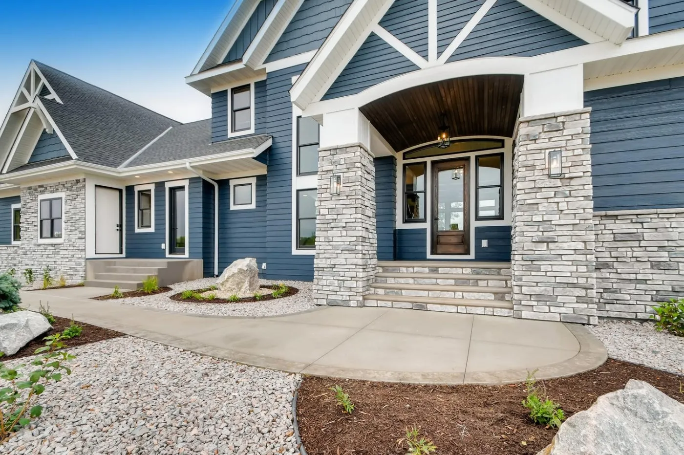 The-Farley-Exterior-4