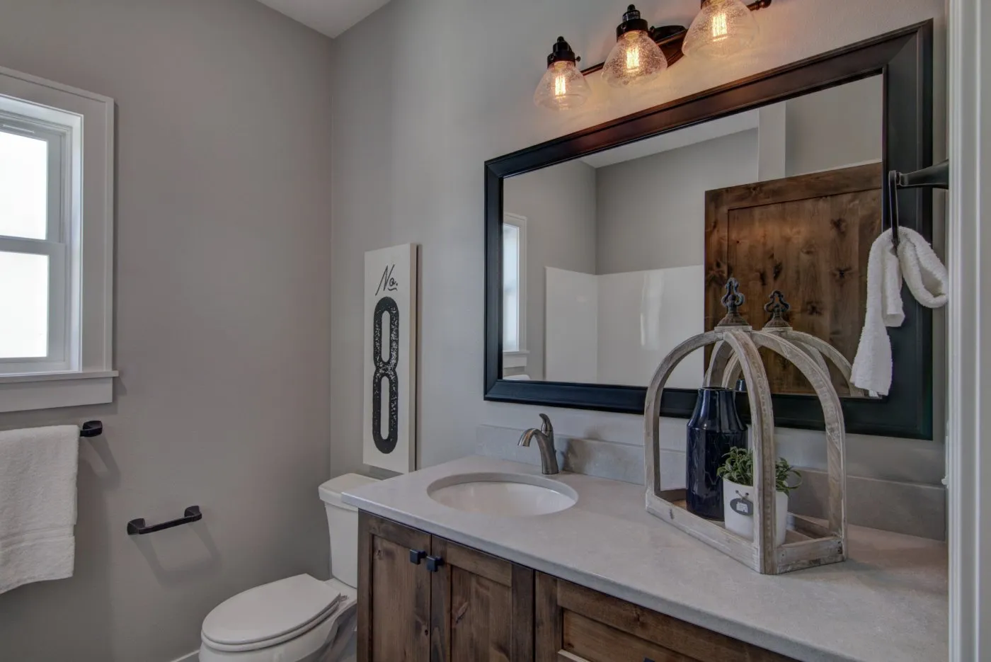 The-Freeman-Bathroom-2