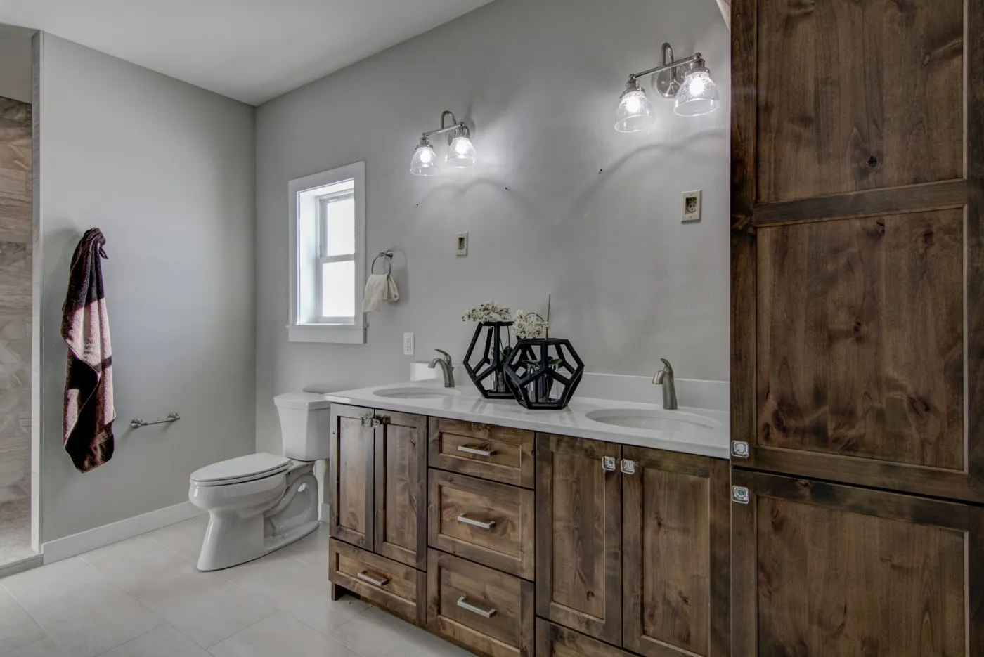 The-Freeman-Bathroom-4