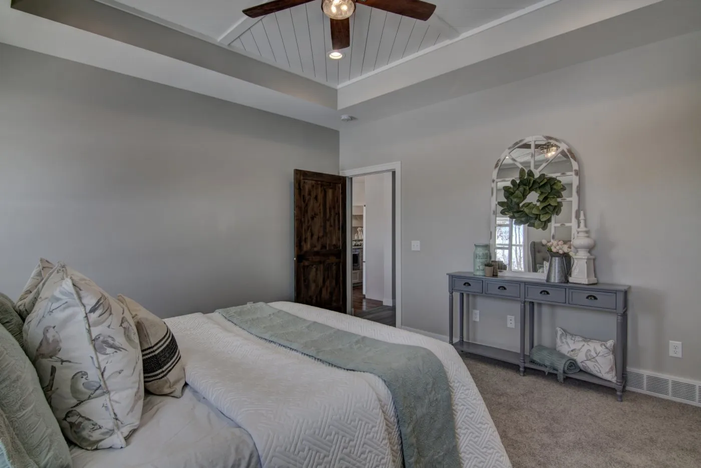 The-Freeman-Bedroom-4