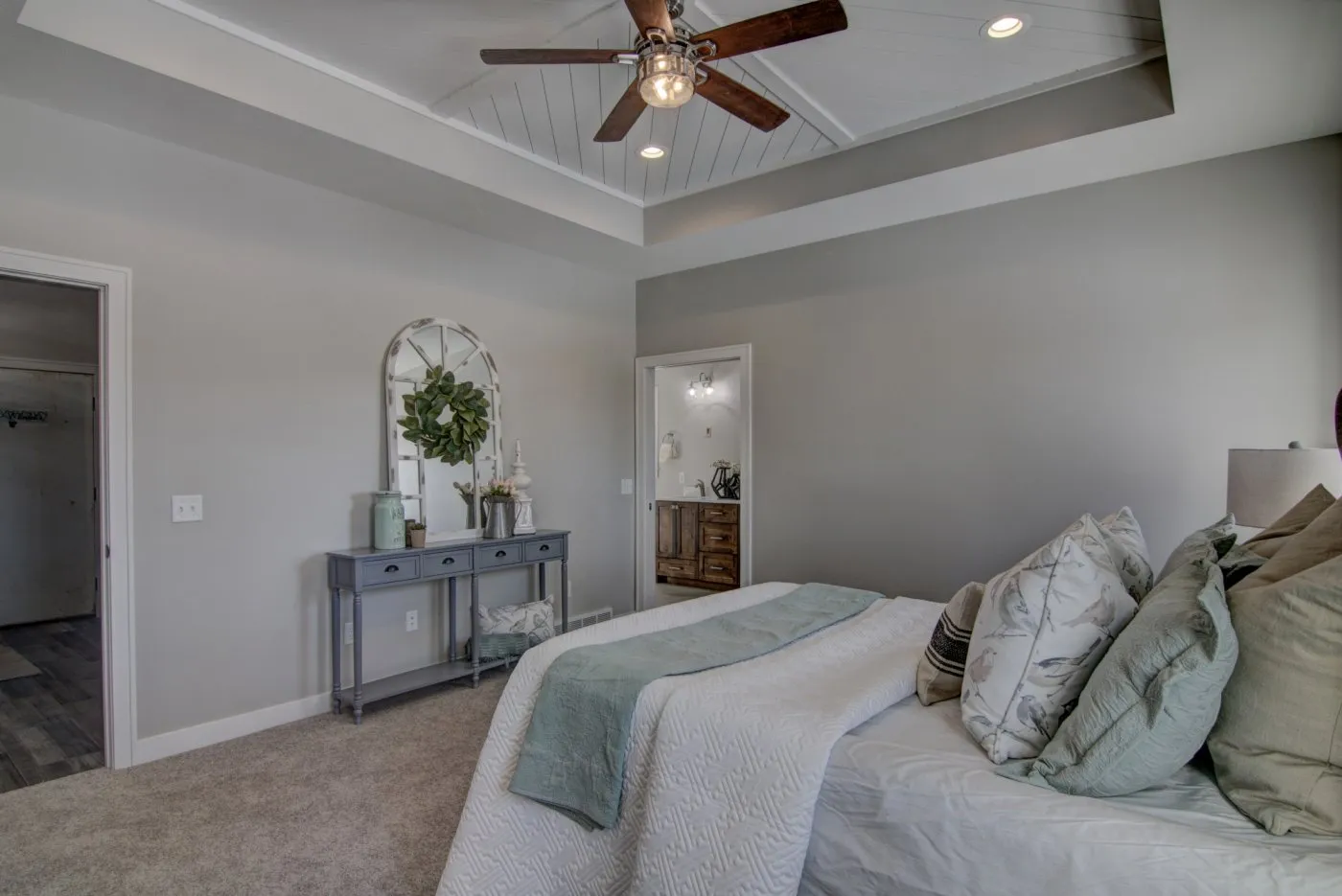 The-Freeman-Bedroom-5