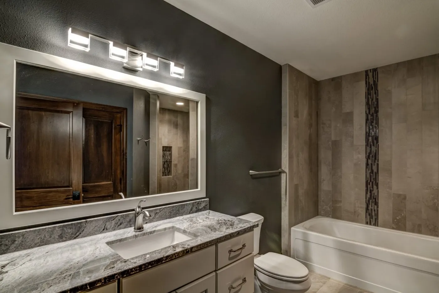 The-Holland-Bathroom