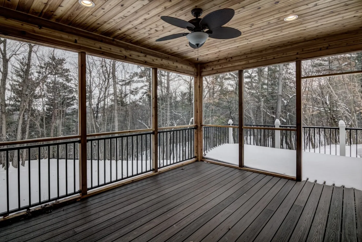 The-Holland-Deck