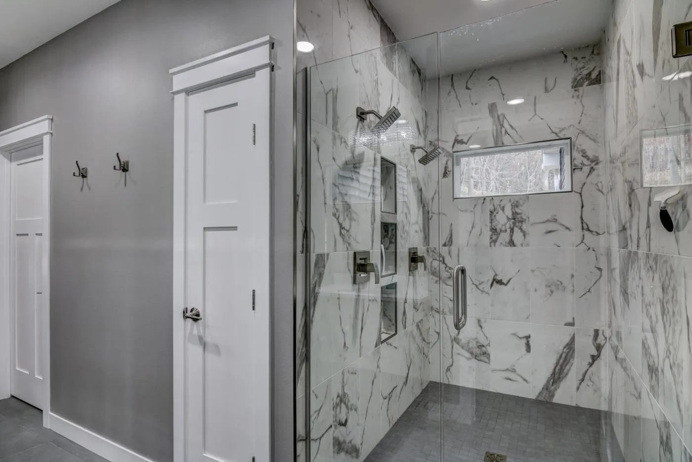 The-Lawrence-Shower