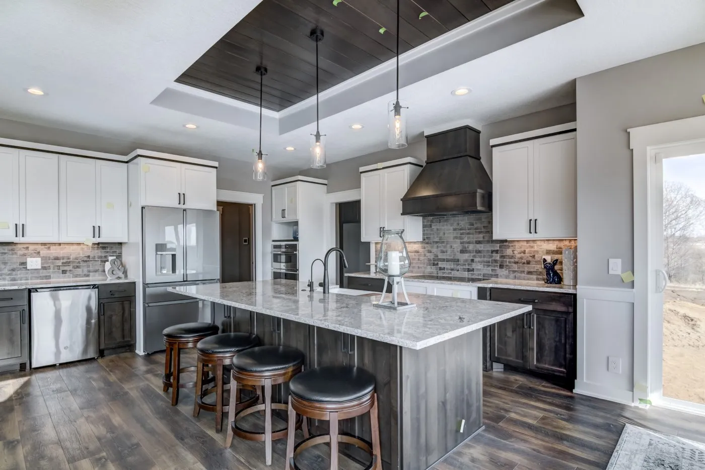 The-Wahlberg-Kitchen-10
