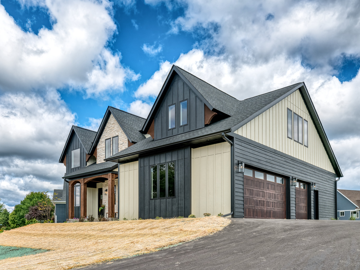 47 – Exterior Side