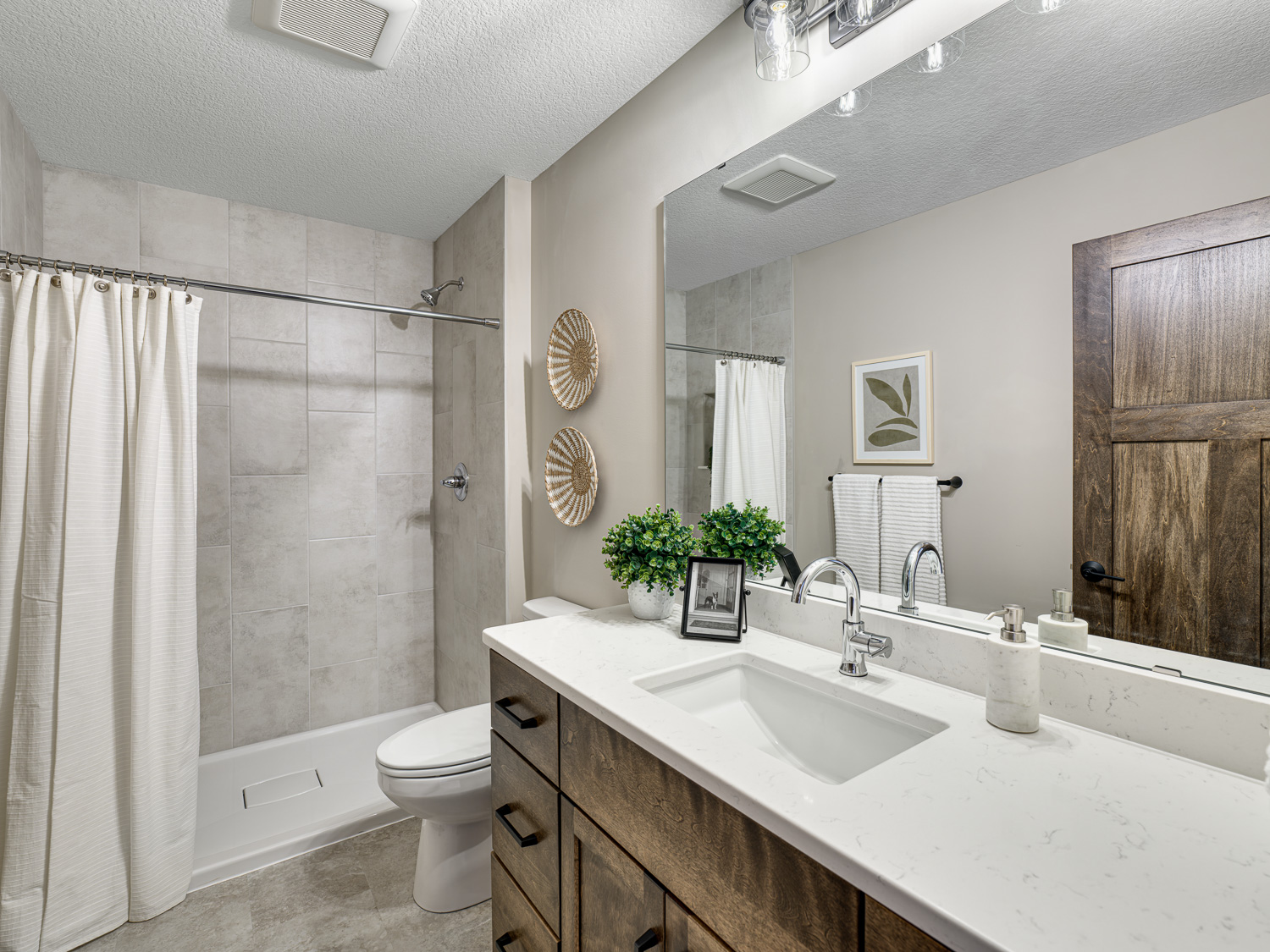 12 – Primary Bathroom