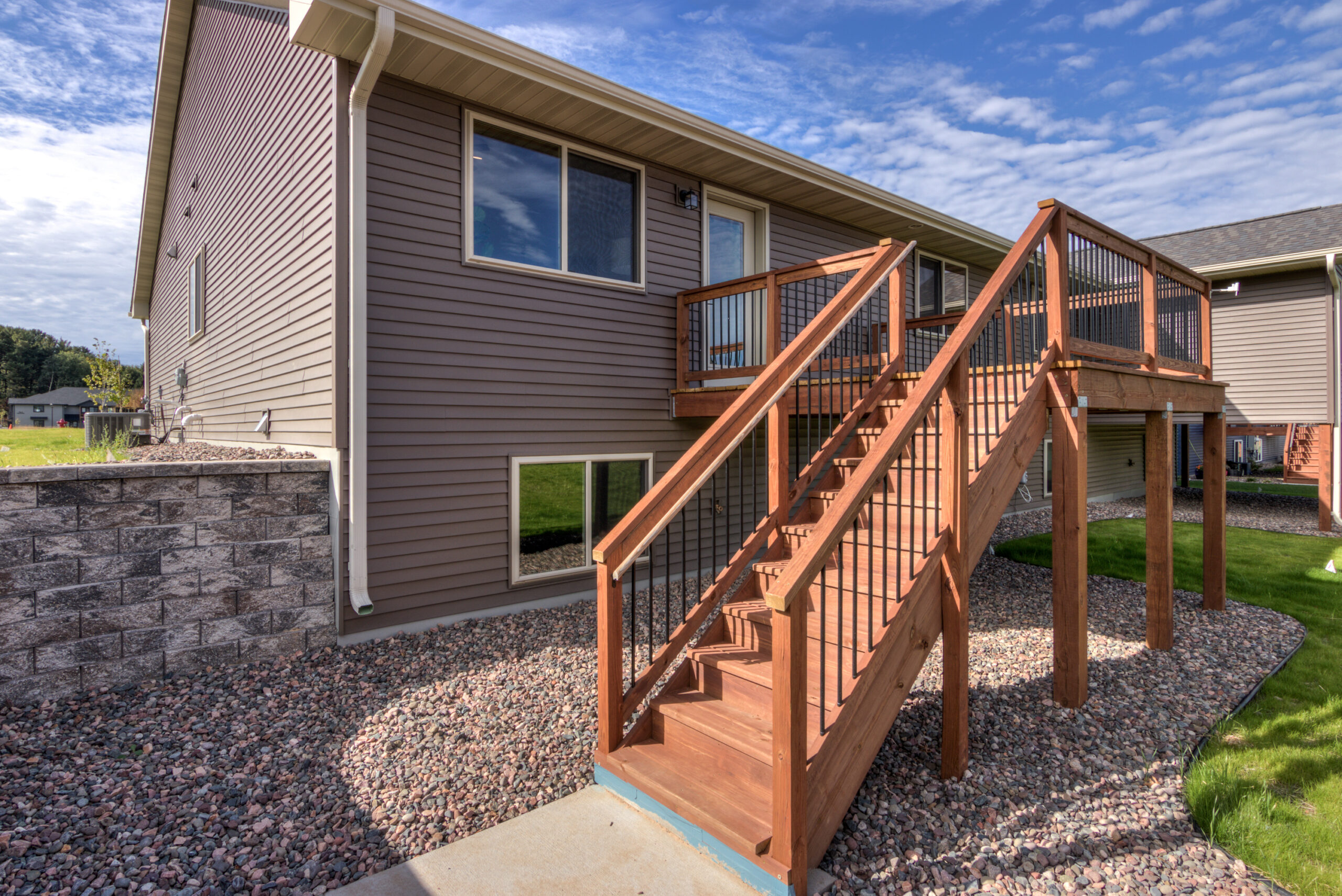 19 – Ventana Backyard-06