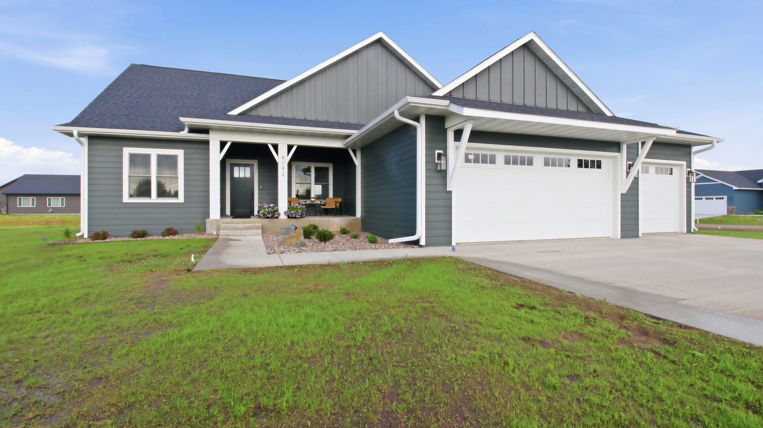 4192 142nd st, lake hallie, wi 54729-1